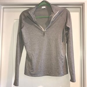 Lightweight gray Callaway quarter zip